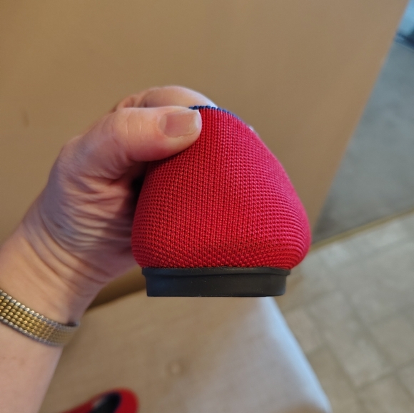 COPY - Red Rothy's ballet flat - Picture 6 of 12